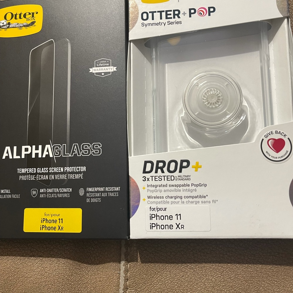 Brand new IPhone 11 otterbox with popsocket